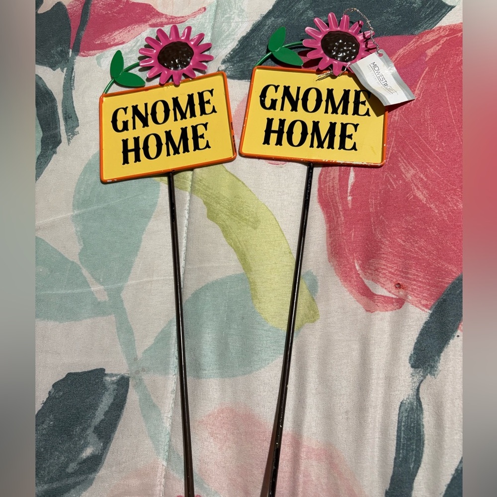 Gnome Home Garden Stakes - Yellow and Pink